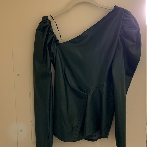 Zara Dark Green Asymmetric Top - Picture 3 of 4